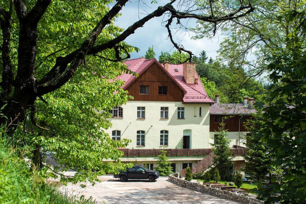 Lesny Dwor Bed & Breakfast Karpacz Exterior photo